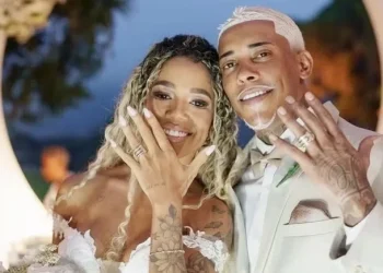 Mulher de poze é alvo de operação contra lavagem de dinheiro do comando vermelho