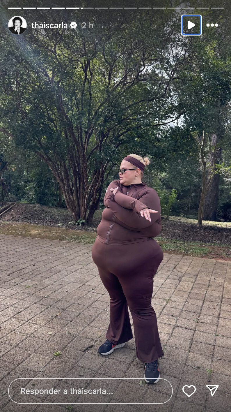 Thais carla exibe suas novas curvas após perder quase 50 kg 1